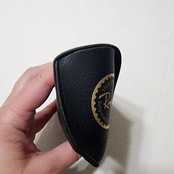 RAY-BAN Black Pebbled Leather Sunglasses Case - Picture 3 of 8